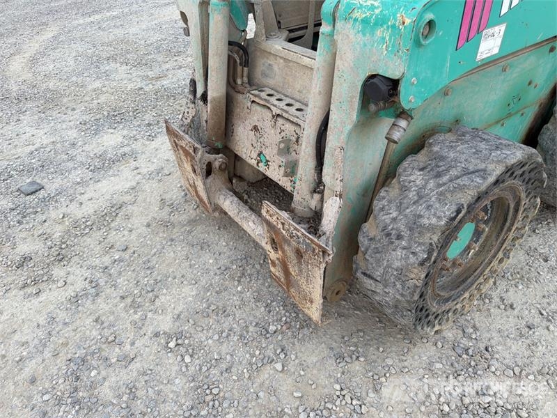 IHI Mustang 2056 Skid Steer Loader Skid steer mini nakladalci