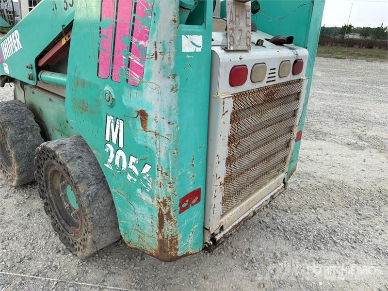 IHI Mustang 2056 Skid Steer Loader Skid steer mini nakladalci