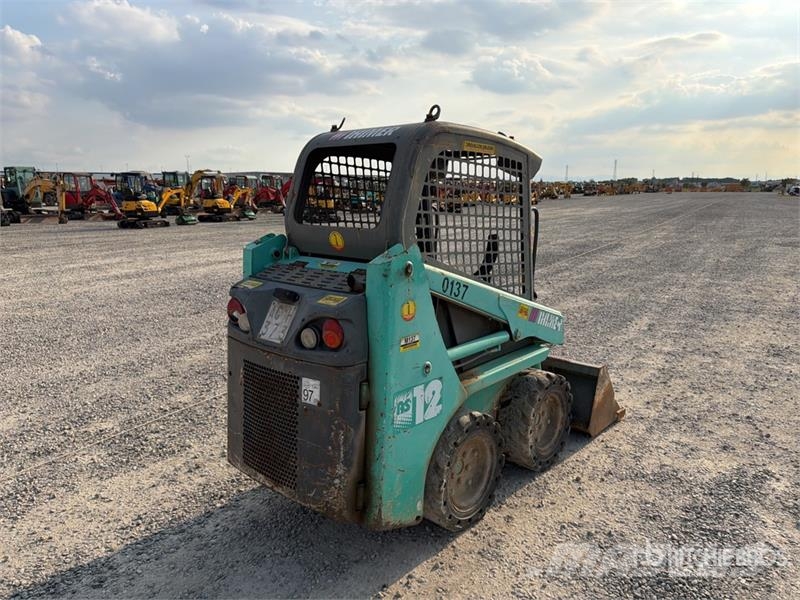 IHI Skid Steer Loader (Inoperable) Skid steer mini nakladalci