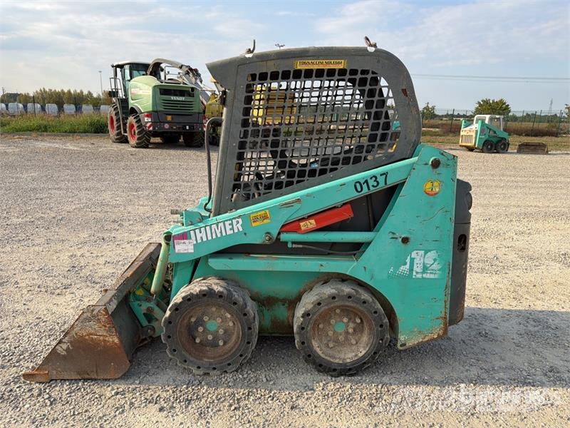 IHI Skid Steer Loader (Inoperable) Skid steer mini nakladalci