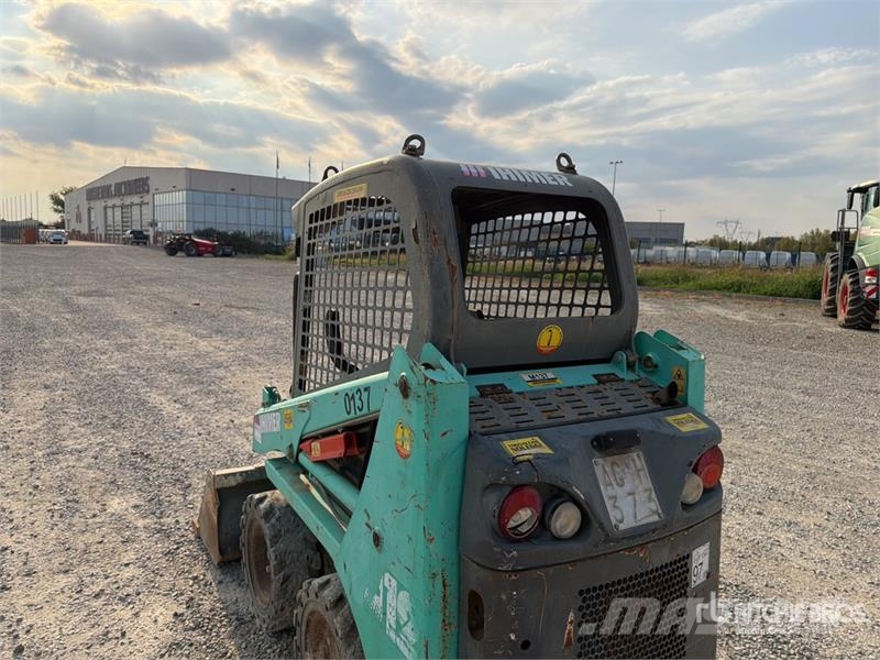 IHI Skid Steer Loader (Inoperable) Skid steer mini nakladalci