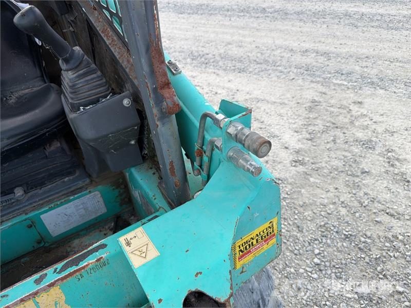 IHI Skid Steer Loader (Inoperable) Skid steer mini nakladalci
