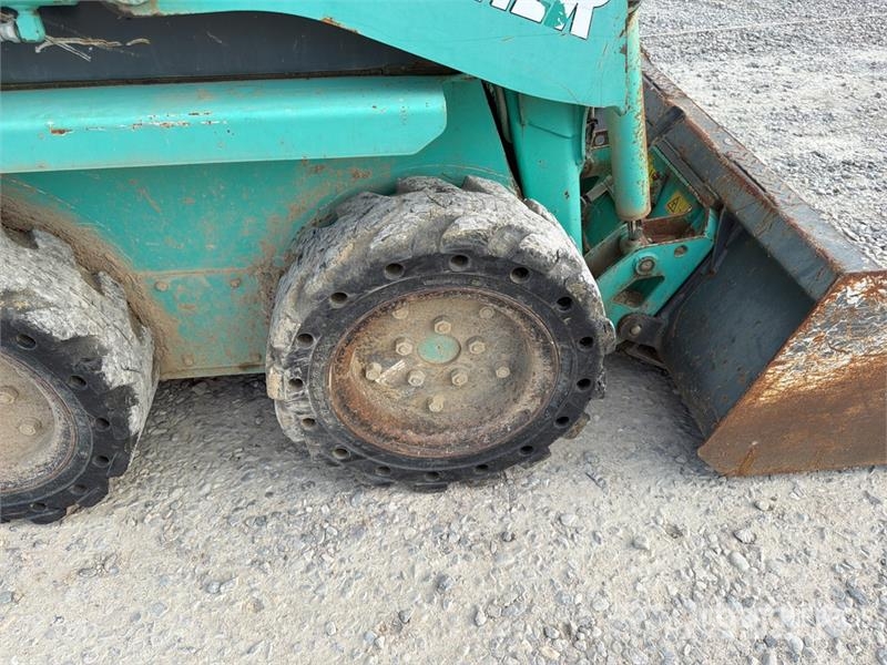 IHI Skid Steer Loader (Inoperable) Skid steer mini nakladalci