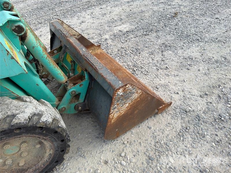 IHI Skid Steer Loader (Inoperable) Skid steer mini nakladalci