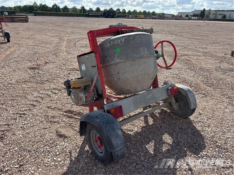 Imer Betonniere 1 Essieu S/A Portable Concrete Mixer Бетоно/варо бъркачки