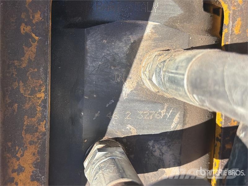 Indeco Marteau Hydraulique Hydraulic Breaker Młoty hydrauliczne