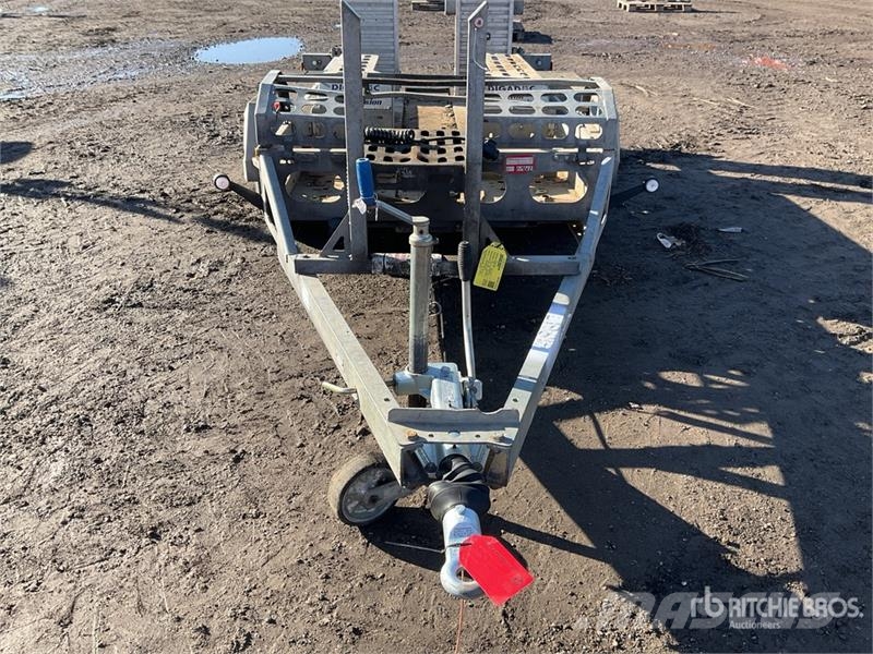 Indespension 2.8 m T/A Equipment Trailer مقطورات مركبات نقل
