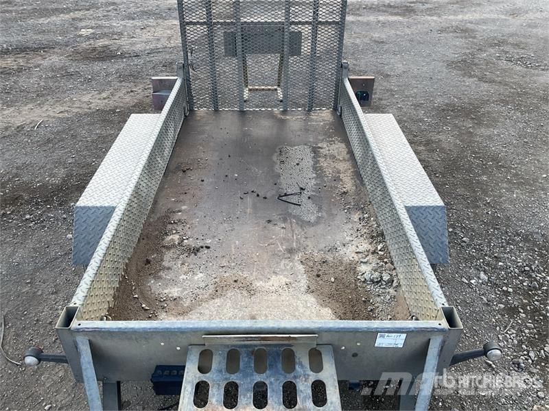 Indespension 2700 kg 2.52 m Equipment Trailer Vehicle transport trailers