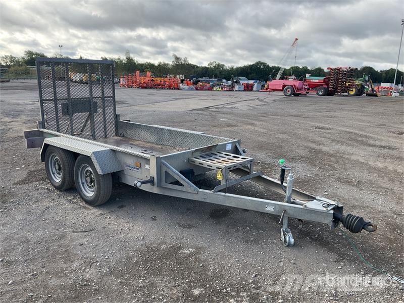 Indespension 2700 kg 2.52 m Equipment Trailer Vehicle transport trailers