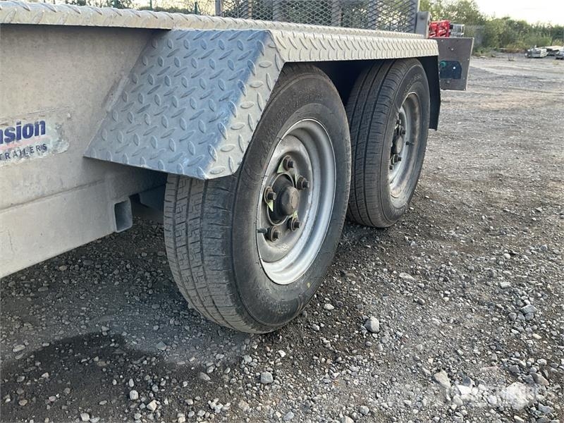 Indespension 2700 kg 2.52 m Equipment Trailer Vehicle transport trailers