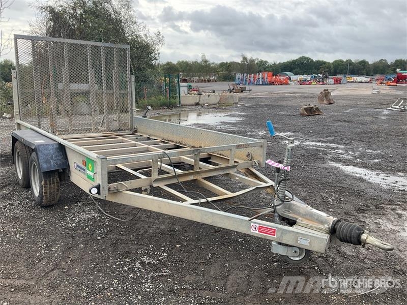 Indespension Equipment Trailer 3.4 m T/A Equipment Trailer Ремаркета за превоз на автомобили
