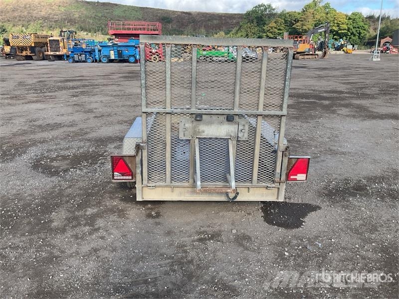 Indespension Equipment Trailer 2700 kg 2.52 m Equipment Trailer Autotreilerid