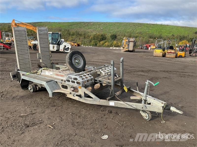 Indespension Equipment Trailer 1400 kg 2.8 m T/A Equipment Trai Járműszállító pótkocsik