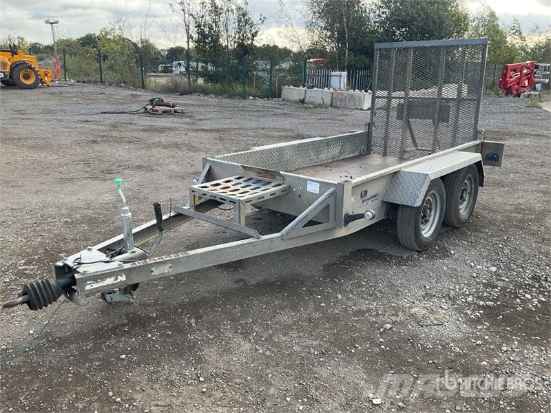 Indespension Equipment Trailer 2700 kg 2.52 m Equipment Trailer Autotreilerid