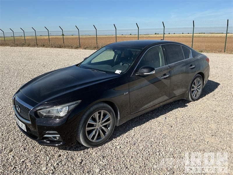  Infinity Q50 Automobile Automobili