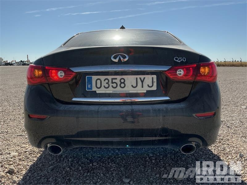  Infinity Q50 Automobile Automobili