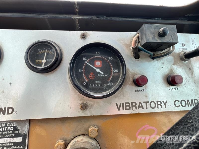 Ingersoll Rand SD150D Vibratory Smooth Drum Compactor Walzenzüge