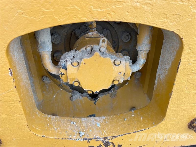 Ingersoll Rand SD150D Vibratory Smooth Drum Compactor Walzenzüge