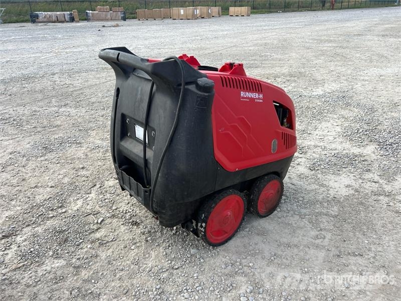 IPC RUNN-H4 Pressure Washer Düsük basinçli yikama makinalari