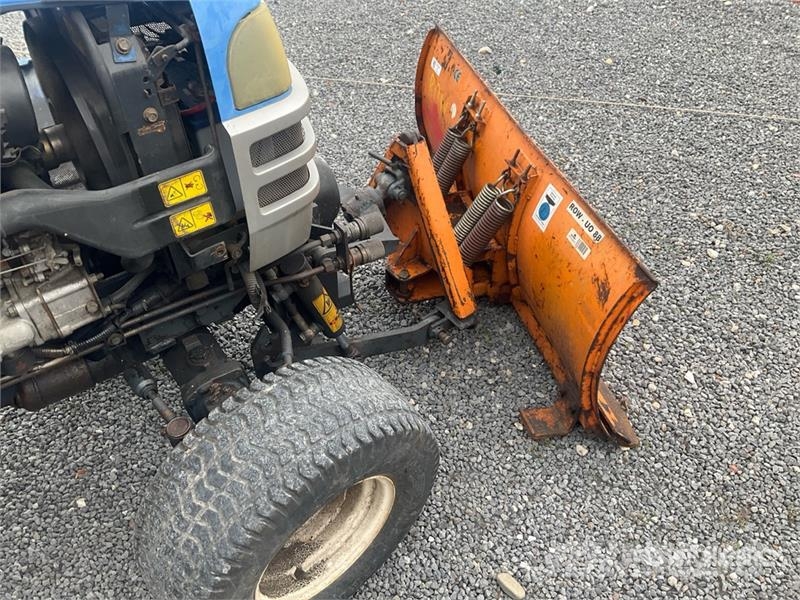 Iseki 2115 4WD Utility Tractor Τρακτέρ μικρών διαστάσεων
