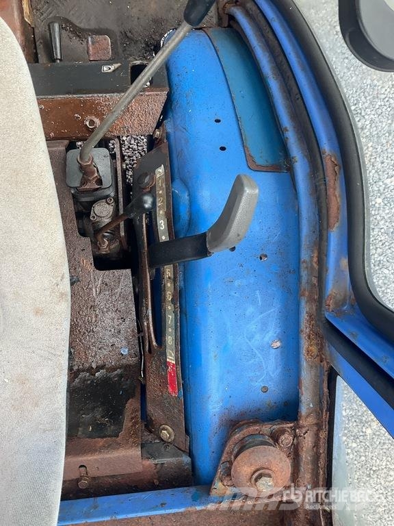 Iseki 2115 4WD Utility Tractor Τρακτέρ μικρών διαστάσεων