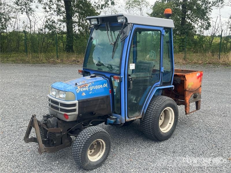 Iseki 2115 4WD Utility Tractor Τρακτέρ μικρών διαστάσεων