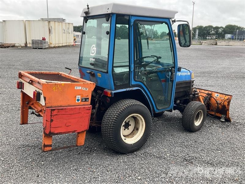 Iseki 2115 4WD Utility Tractor Τρακτέρ μικρών διαστάσεων