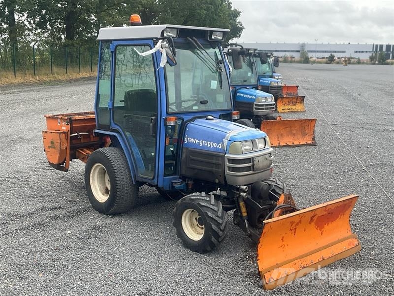 Iseki 2115 4WD Utility Tractor Τρακτέρ μικρών διαστάσεων
