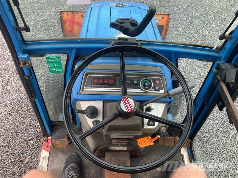 Iseki 2115 4WD Utility Tractor Τρακτέρ μικρών διαστάσεων