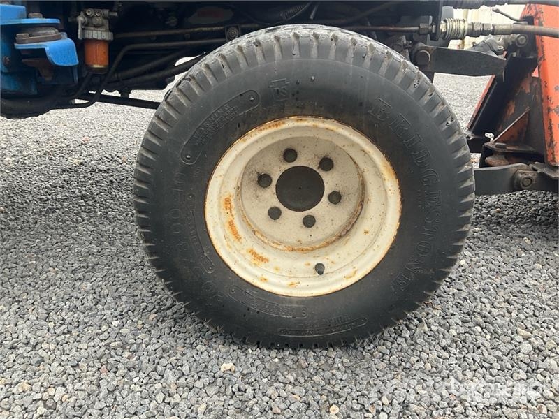 Iseki 2115 4WD Utility Tractor Τρακτέρ μικρών διαστάσεων