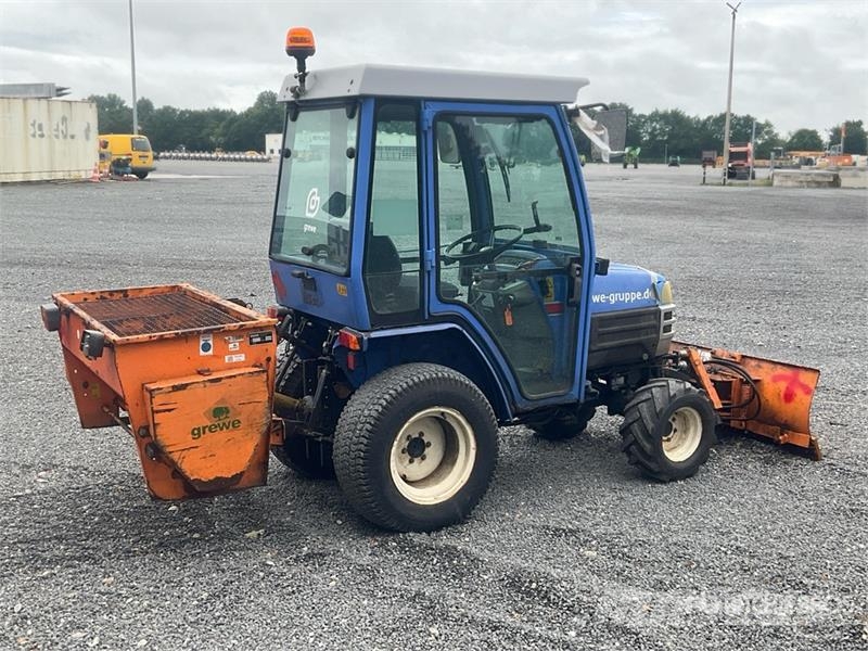 Iseki 2115 4WD Utility Tractor Τρακτέρ μικρών διαστάσεων