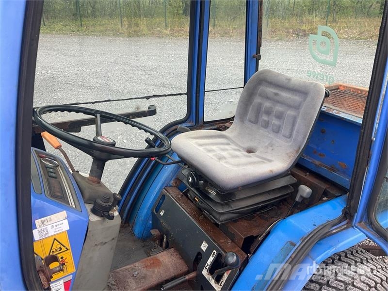 Iseki 2115 4WD Utility Tractor Τρακτέρ μικρών διαστάσεων