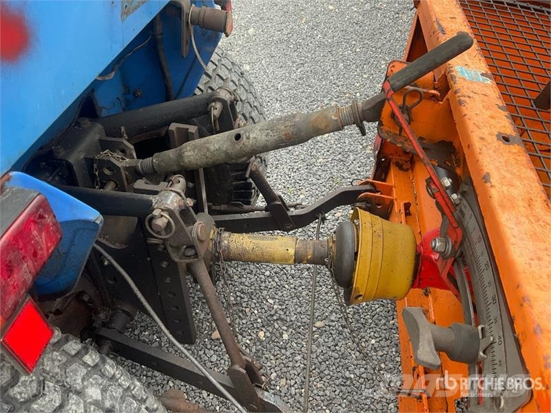 Iseki 2115 4WD Utility Tractor Τρακτέρ μικρών διαστάσεων