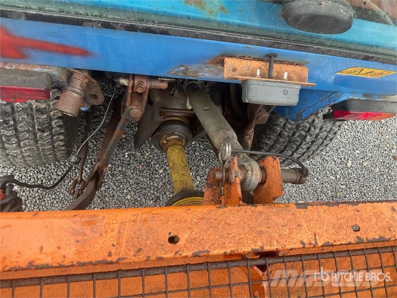 Iseki 2115 4WD Utility Tractor Τρακτέρ μικρών διαστάσεων