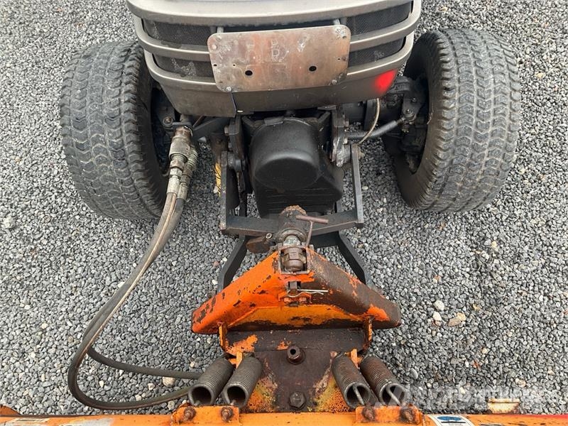 Iseki 2115 4WD Utility Tractor Τρακτέρ μικρών διαστάσεων