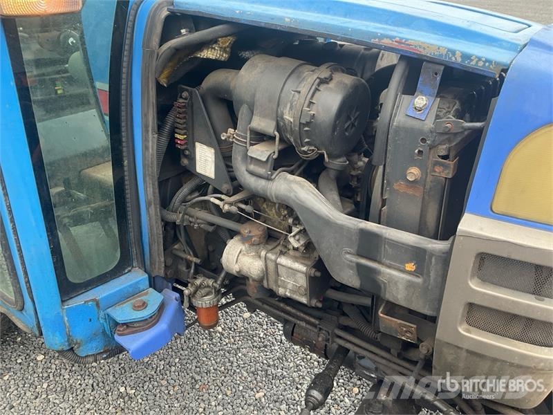 Iseki 2115 4WD Utility Tractor Τρακτέρ μικρών διαστάσεων