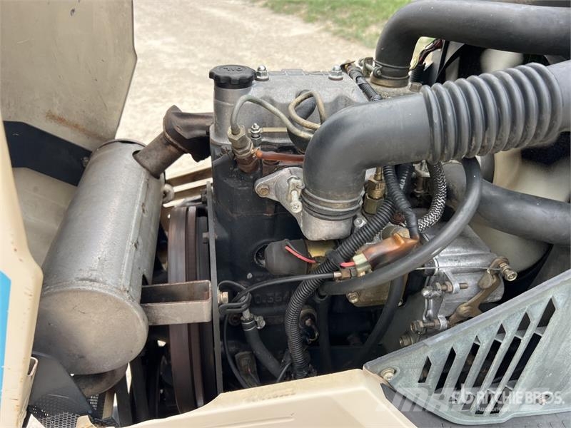 Iseki SG13 Tracteur Tondeuse Mower Tractor Manji traktori