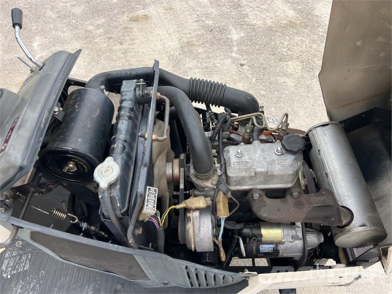 Iseki SG13 Tracteur Tondeuse Mower Tractor Manji traktori