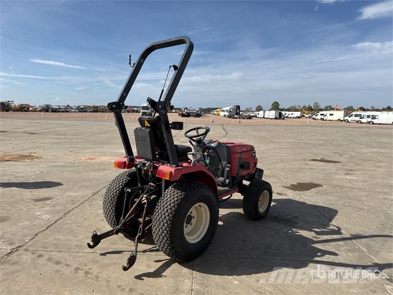 Iseki TM3267H 4WD Tracteur Utilitaire Utility Tractor Manji traktori