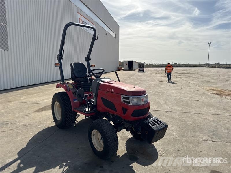 Iseki TM3267H 4WD Tracteur Utilitaire Utility Tractor Manji traktori