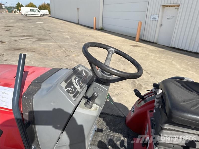 Iseki TM3267H 4WD Tracteur Utilitaire Utility Tractor Manji traktori