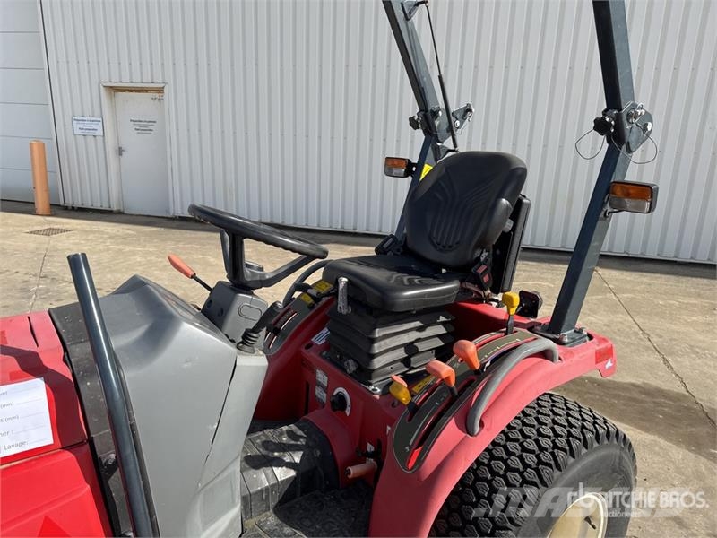 Iseki TM3267H 4WD Tracteur Utilitaire Utility Tractor Manji traktori