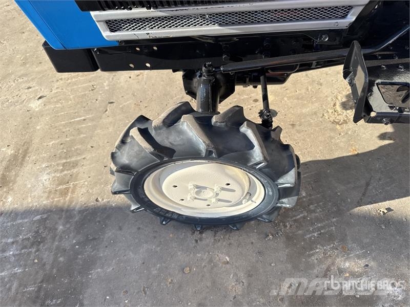 Iseki TU1400 4WD Tracteur Utilitaire Utility Tractor Kompakttraktorid