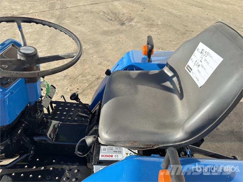 Iseki TU1400 4WD Tracteur Utilitaire Utility Tractor Kompakttraktorid