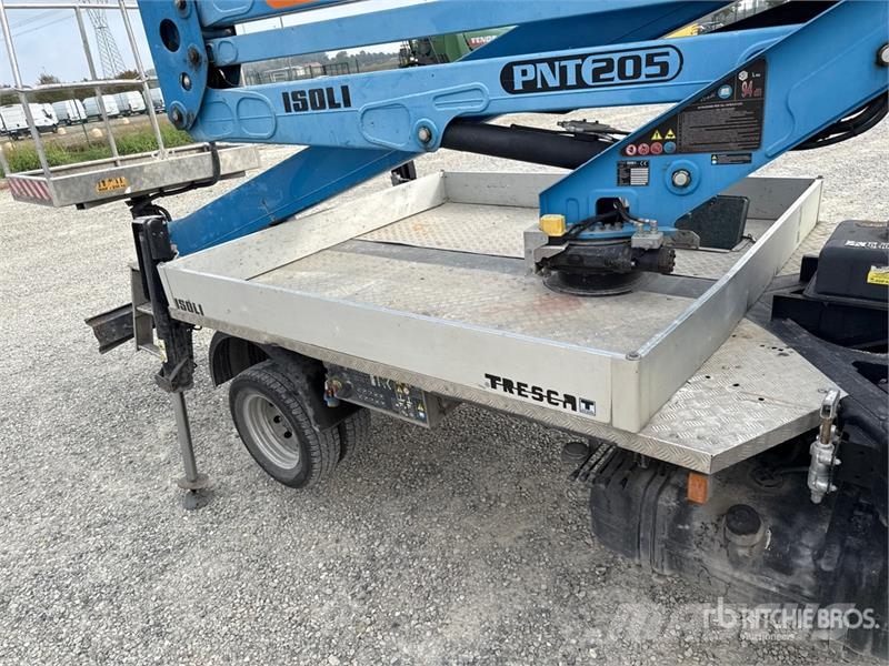 Isoli PNT205 NHD 18.1 m on Nissan Cabstar Cabstar 35.12  المنصات الهوائية المثبتة على شاحنة