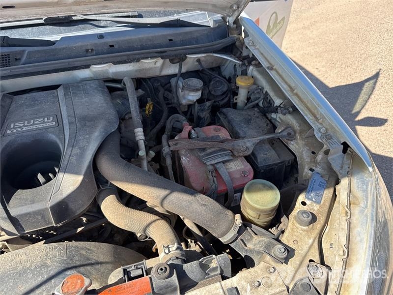 Isuzu Dmax 2.5 TD 4x4 Crew Cab Pickup (Inoperable) Other