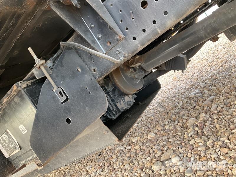Isuzu NPR77-3,5 DC 4x2 Crew Cab Flatbed Truck Kamioni sa otvorenim sandukom