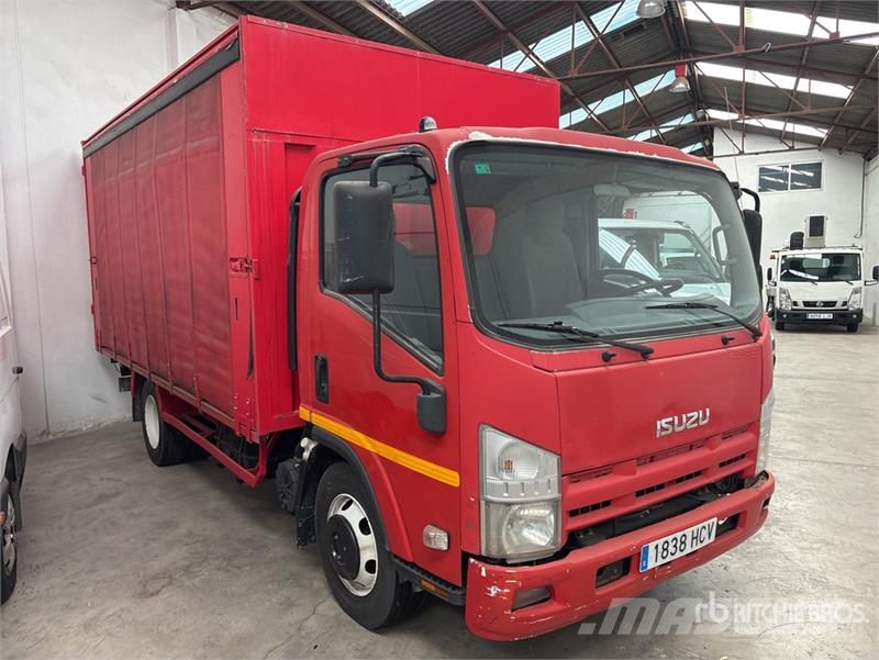 Isuzu NPR85-V 4x2 Van Truck Sanduk kamioni