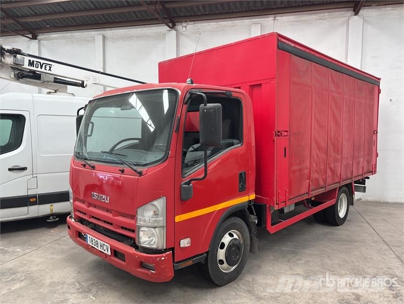 Isuzu NPR85-V 4x2 Van Truck Sanduk kamioni