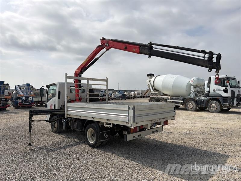 Isuzu PK3400 on Isuzu N1R Boom Truck Kranwagen